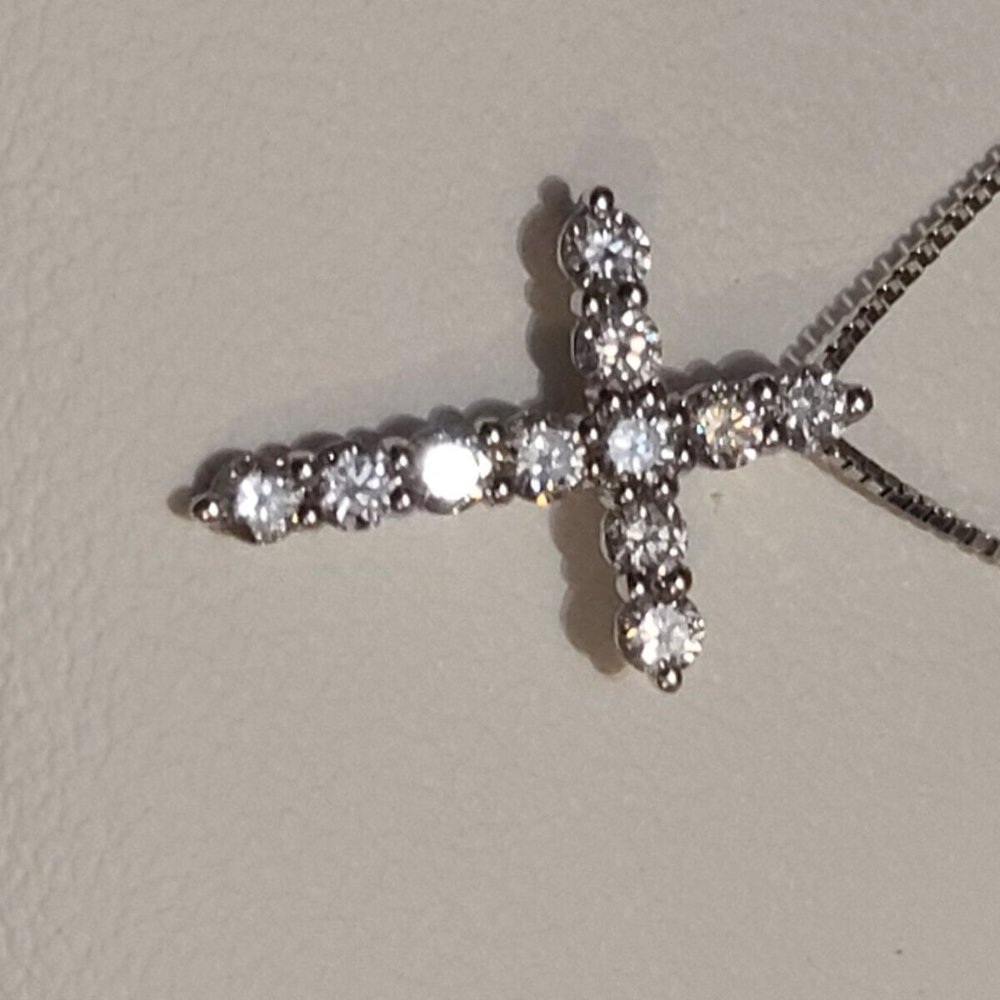 Natural Diamond Cross Pendant 1/3 CTW  w/ a 14k white gold chain. - Picture 3 of 5